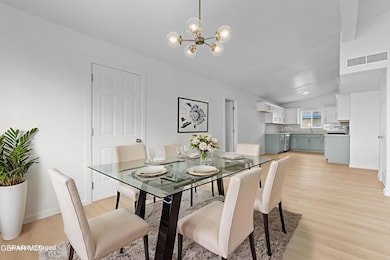 DSC06018 - Dining Room - Modern - 0