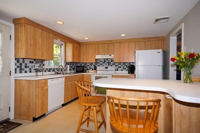 21 Ely Rd, Arlington, MA 02476 - photo 5