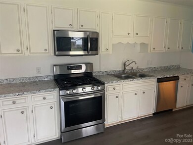 714 Springdale Rd, Statesville, NC 28677 - photo 3