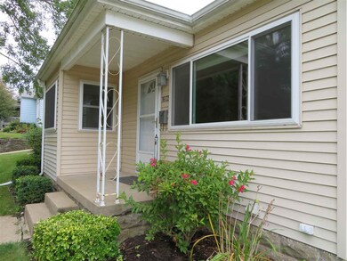 1603 Walnut St, Cedar Falls, IA 50613 - photo 3