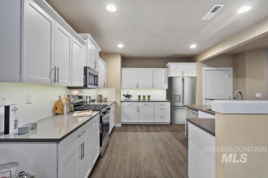 6281 W Los Flores Ct unit Lot 5 Block 5 Oaks W, Meridian, ID 83646 - photo 4