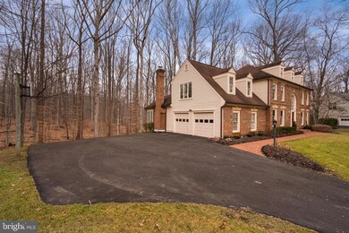 10111 View Point Ct, Fairfax Station, VA 22039 - photo 3