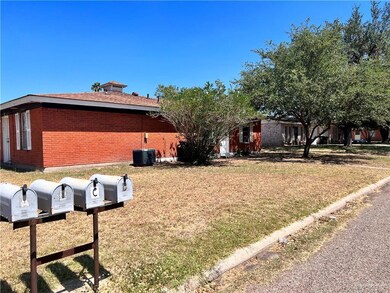 1601 S Oregon Ave, Weslaco, TX 78596 - photo 2