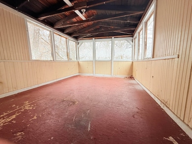 63 W Terrace St, Claremont, NH 03743 - photo 3