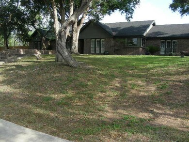 4069 Emil St, Robstown, TX 78380 - photo 2