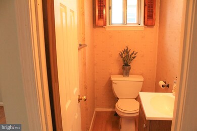 700 2nd Ave, Folsom, PA 19033 - photo 7