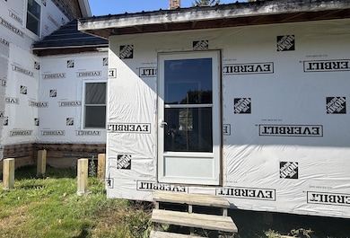 87 Spring St, Gardiner, ME 04345 - photo 4