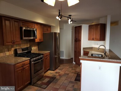 3252 Cypress Ct, Monmouth Junction, NJ 08852 - photo 7