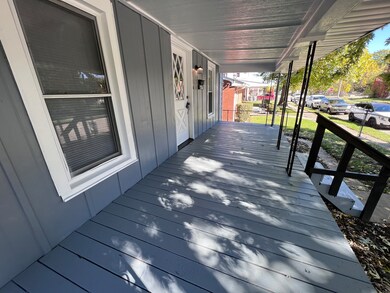 726 W 6th St, Anderson, IN 46016 - photo 2