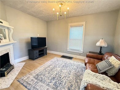 2221 Jackson Ave, Point Pleasant, WV 25550 - photo 7