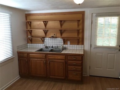 Lots of good storage