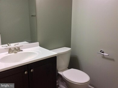 19947 Dunstable Cir, Germantown, MD 20876 - photo 5