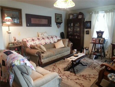 349 Smith St, Columbus, IN 47201 - photo 4