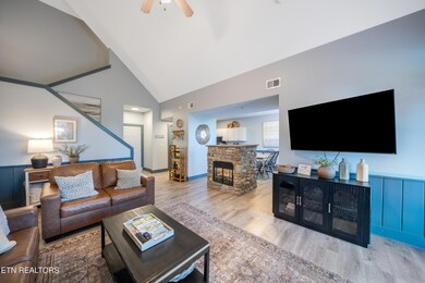 Family Room_18378