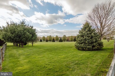 714 Breezy Lake Way, Sykesville, MD 21784 - photo 5