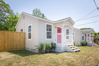 3212 Cortlandt St, Houston, TX 77018 - photo 2