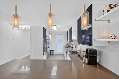 240 Galen Dr unit 207, Key Biscayne, FL 33149 - photo 6