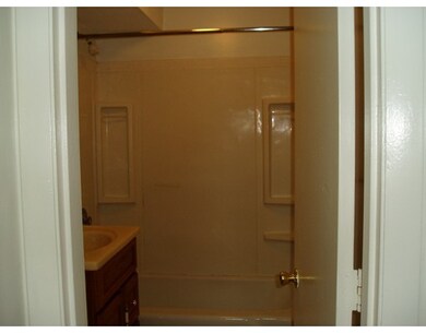 5 Turnpike Rd unit 211, Townsend, MA 01469 - photo 4