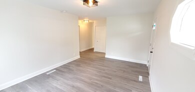 169 Austin Ave, Carpentersville, IL 60110 - photo 4