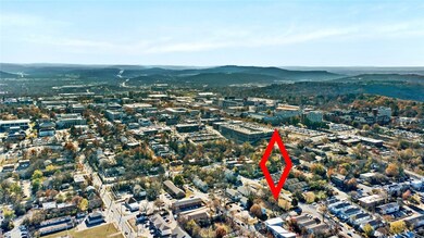 921 W Berry St, Fayetteville, AR 72701 - photo 4