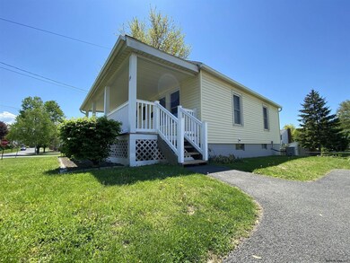 19 Oregon Ave, Rensselaer, NY 12144 - photo 3