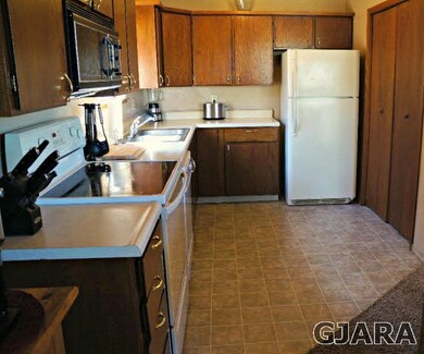 Open Concept Kitchen With Plenty Of Storage Space
