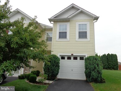 466 Lantern Ln, Chambersburg, PA 17201 - photo 2
