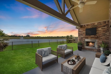 2327 Crescent Water, Rosenberg, TX 77471 - photo 5