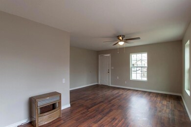 712 W 7th St, Bonham, TX 75418 - photo 7