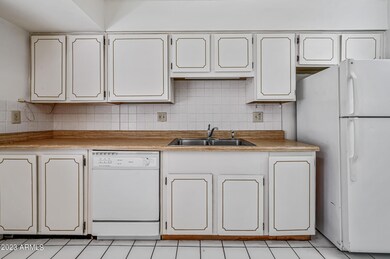 9602 W Wrangler Dr, Sun City, AZ 85373 - photo 7