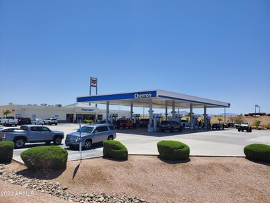 chevron_interstate_exit_19