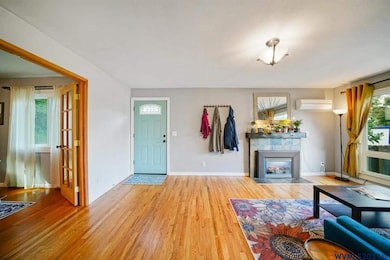 3264 Pioneer Dr SE, Salem, OR 97302 - photo 3