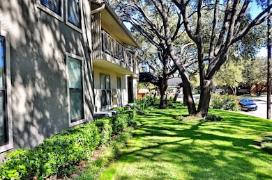 5909 Birchbrook Dr unit 114, Dallas, TX 75206 - photo 4