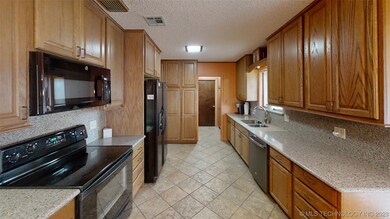812 Virginia Ln, Ardmore, OK 73401 - photo 7