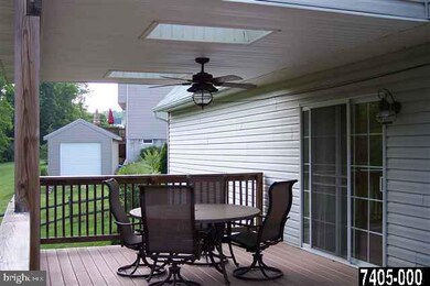 420 Abbey Dr, Mount Wolf, PA 17347 - photo 4