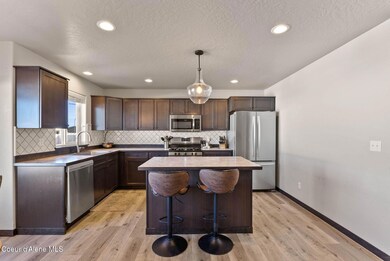 6796 irish circle-amanda johnson homes