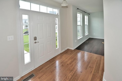 35740 Roundleaf Ct, Round Hill, VA 20141 - photo 2