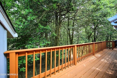 Upper Deck