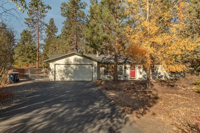 20676 Whitecliff Cir, Bend, OR 97702 - photo 4