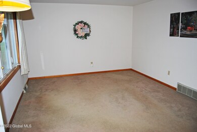 5 Wilde St, Troy, NY 12180 - photo 2