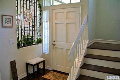 Enter to hand scraped walnut floors, soothing Rest