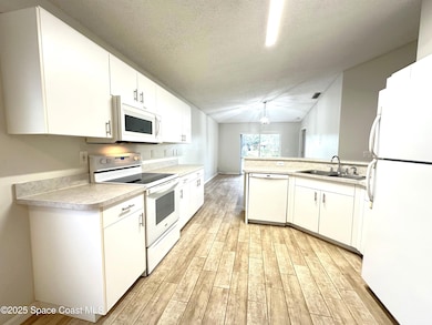 670 Benton Dr, Melbourne, FL 32901 - photo 3