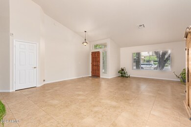 VVV - Front door interior livingroom