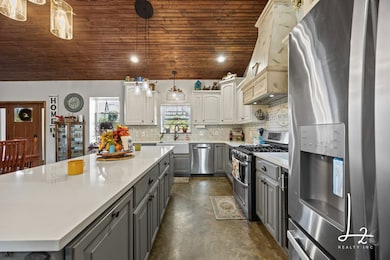 8227 250th Rd, Humboldt, KS 66748 - photo 3