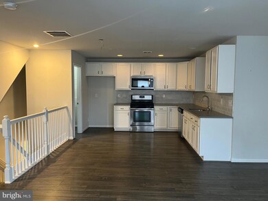 3007 Cloverdale Ave unit M134-U, Pennsburg, PA 18073 - photo 3