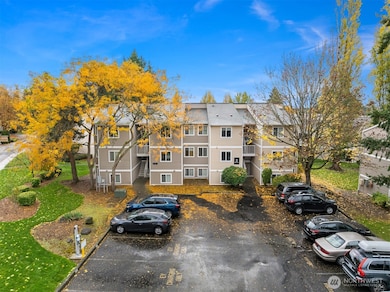 12435 NE 131st Ct unit D-202, Kirkland, WA 98034 - photo 2