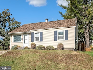 813 W 14th St, Front Royal, VA 22630 - photo 2