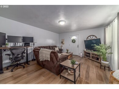 1417 Happy Ln, Eugene, OR 97401 - photo 6