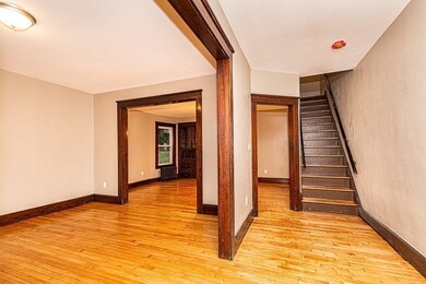 39 19th St unit 1, Lowell, MA 01850 - photo 2