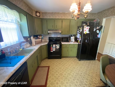 608 Yatesville Rd, Pittston, PA 18640 - photo 5